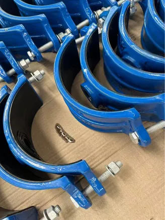 Clamp Diallait Iarainn Insínte PVC